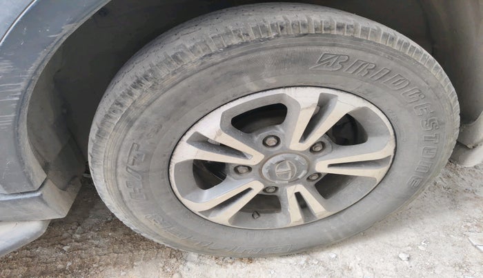 2018 Tata Hexa XE 4X2 7 STR, Diesel, Manual, 1,82,899 km, tyre