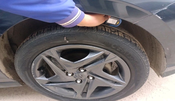 2021 Hyundai NEW I20 SPORTZ 1.2 MT, Petrol, Manual, 34,029 km, tyre