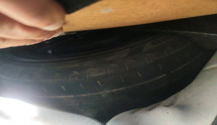 2017 Honda WR-V 1.2L I-VTEC VX MT, Petrol, Manual, 1,65,524 km, tyre