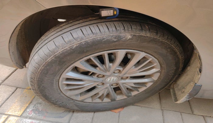 2022 Maruti Ertiga VXI CNG, Petrol, Manual, 68,790 km, tyre