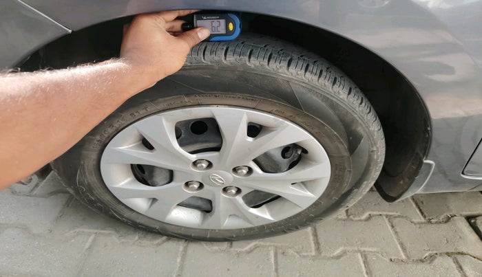 2016 Hyundai Grand i10 SPORTZ 1.2 KAPPA VTVT, Petrol, Manual, 43,189 km, tyre