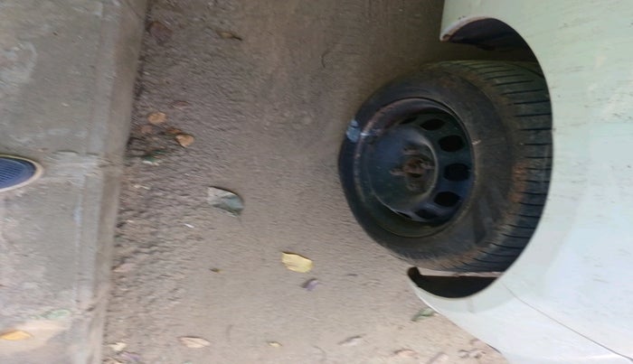 2013 Ford Figo EXI 1.2 PETROL, Petrol, Manual, 98,583 km, tyre