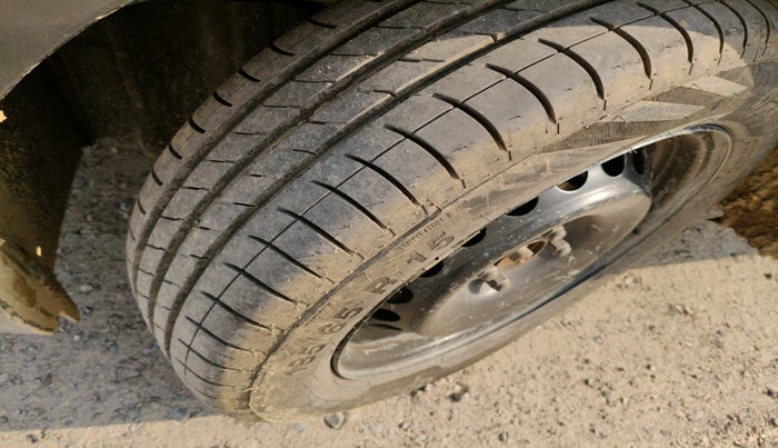 2016 Maruti Baleno DELTA PETROL 1.2, Petrol, Manual, 31,730 km, tyre