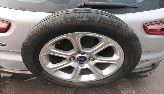 2021 Ford Ecosport TITANIUM 1.5L DIESEL, Diesel, Manual, 1,66,400 km, tyre