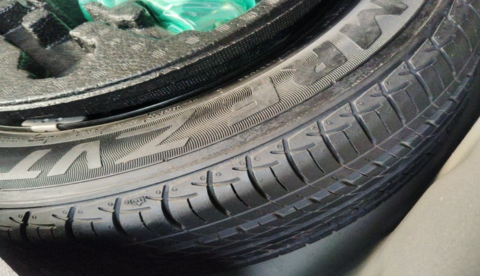 2019 Maruti Ciaz ALPHA 1.5 SHVS PETROL, Petrol, Manual, 57,000 km, tyre