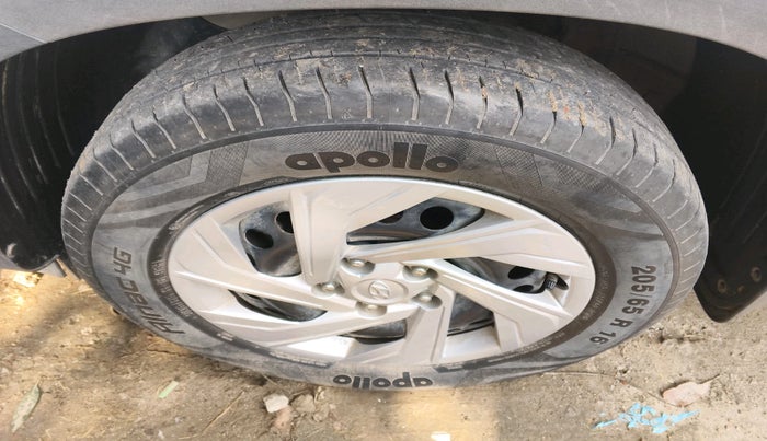 2020 Hyundai Creta EX 1.5 PETROL, Petrol, Manual, 23,576 km, tyre