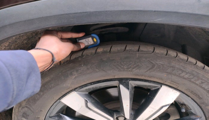 2019 MG HECTOR SHARP HYBRID 1.5 PETROL, Petrol, Manual, 1,32,139 km, tyre