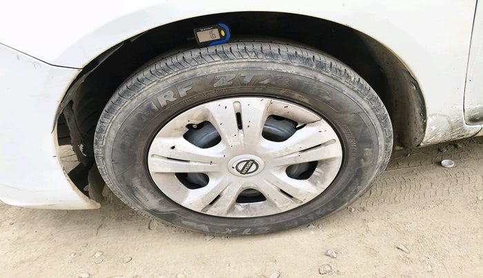 2011 Nissan Sunny XL, Petrol, Manual, 2,65,237 km, tyre