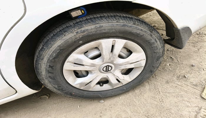 2011 Nissan Sunny XL, Petrol, Manual, 2,65,237 km, tyre