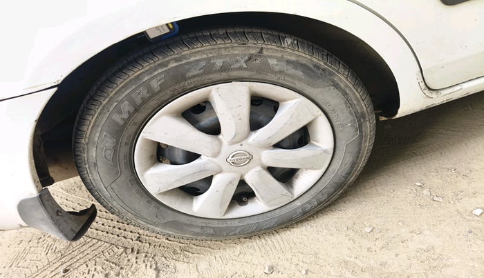 2011 Nissan Sunny XL, Petrol, Manual, 2,65,237 km, tyre