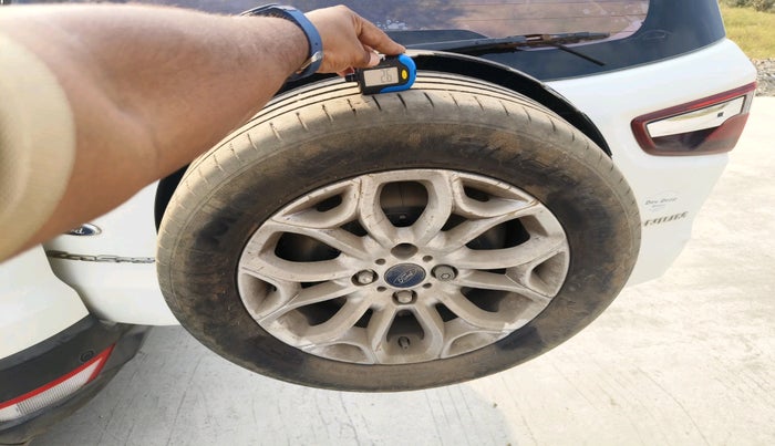 2015 Ford Ecosport TITANIUM 1.5L DIESEL, Diesel, Manual, 1,34,208 km, tyre