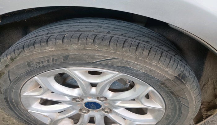 2016 Ford Ecosport TITANIUM+ 1.5L DIESEL, Diesel, Manual, 1,12,504 km, tyre