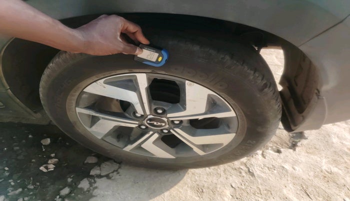 2023 KIA SONET HTX 1.5 DIESEL MT, Diesel, Manual, 74,703 km, tyre