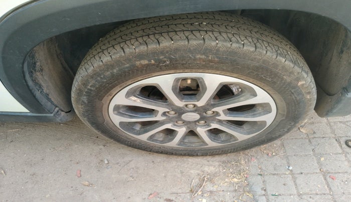 2024 Maruti Grand Vitara SIGMA SMART HYBRID, Petrol, Manual, 31,472 km, tyre