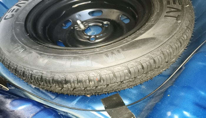 2019 Renault Kwid CLIMBER 1.0 AMT, Petrol, Automatic, 30,753 km, tyre