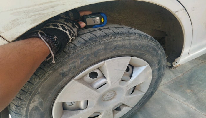 2013 Maruti Wagon R 1.0 LXI CNG, Petrol, Manual, 90,564 km, tyre