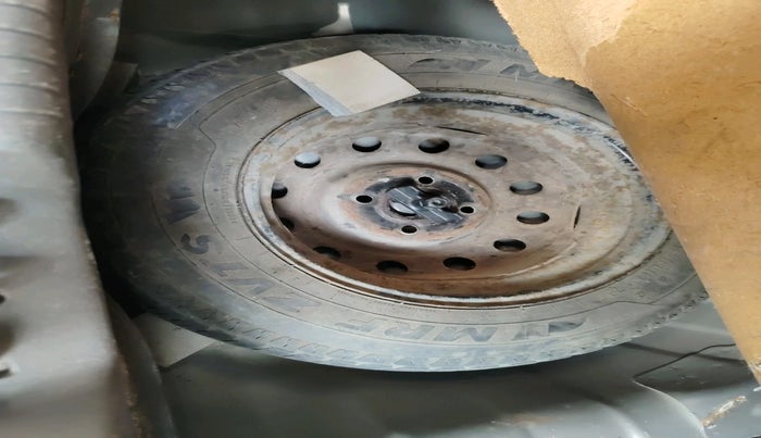 2013 Hyundai i10 MAGNA 1.2, Petrol, Manual, 88,677 km, tyre