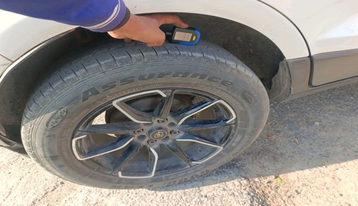 2019 Ford Ecosport AMBIENTE 1.5L DIESEL, Diesel, Manual, 94,219 km, tyre