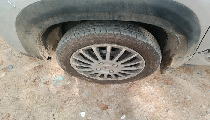 2021 Renault Kiger RXE MT, Petrol, Manual, 74,038 km, tyre