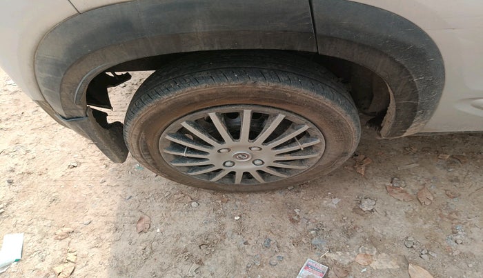 2021 Renault Kiger RXE MT, Petrol, Manual, 74,038 km, tyre