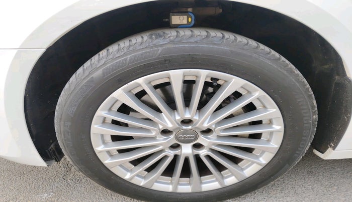 2019 Audi A6 45 TFSI PREMIUM PLUS, Petrol, Automatic, 64,398 km, tyre