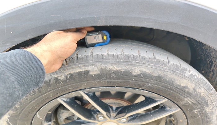 2017 Hyundai Creta E PLUS 1.4 DIESEL, Diesel, Manual, 1,15,423 km, tyre