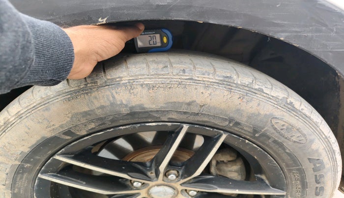 2017 Hyundai Creta E PLUS 1.4 DIESEL, Diesel, Manual, 1,15,423 km, tyre