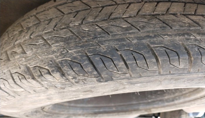 2012 Mahindra XUV500 W6, Diesel, Manual, 1,27,647 km, tyre