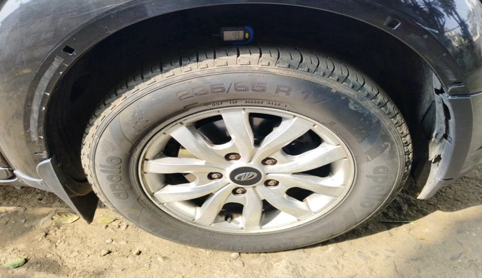 2012 Mahindra XUV500 W6, Diesel, Manual, 1,27,647 km, tyre