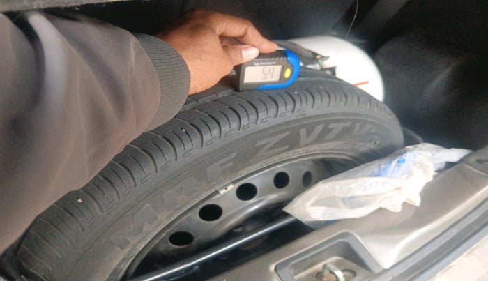 2023 Maruti New Wagon-R VXI CNG 1.0, Petrol, Manual, 32,770 km, tyre