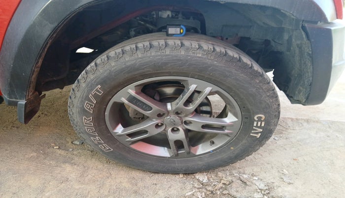 2020 Mahindra Thar AX P MT 4WD ST, Petrol, Manual, 25,875 km, tyre