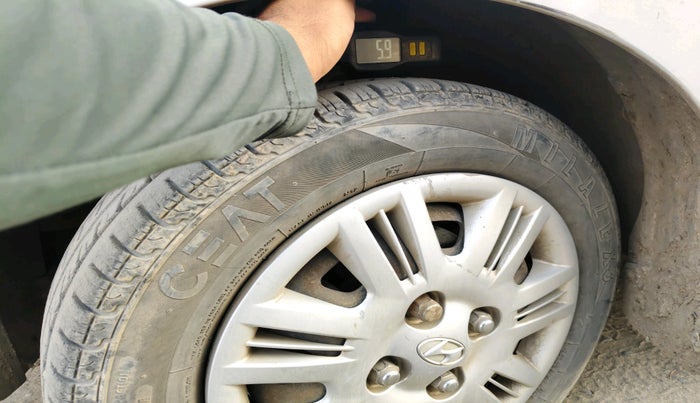 2012 Hyundai Santro Xing GLS PLUS AUDIO, Petrol, Manual, 1,00,733 km, tyre