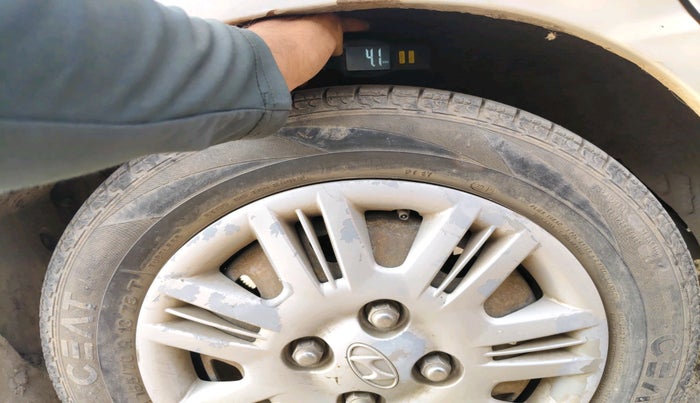 2012 Hyundai Santro Xing GLS PLUS AUDIO, Petrol, Manual, 1,00,733 km, tyre