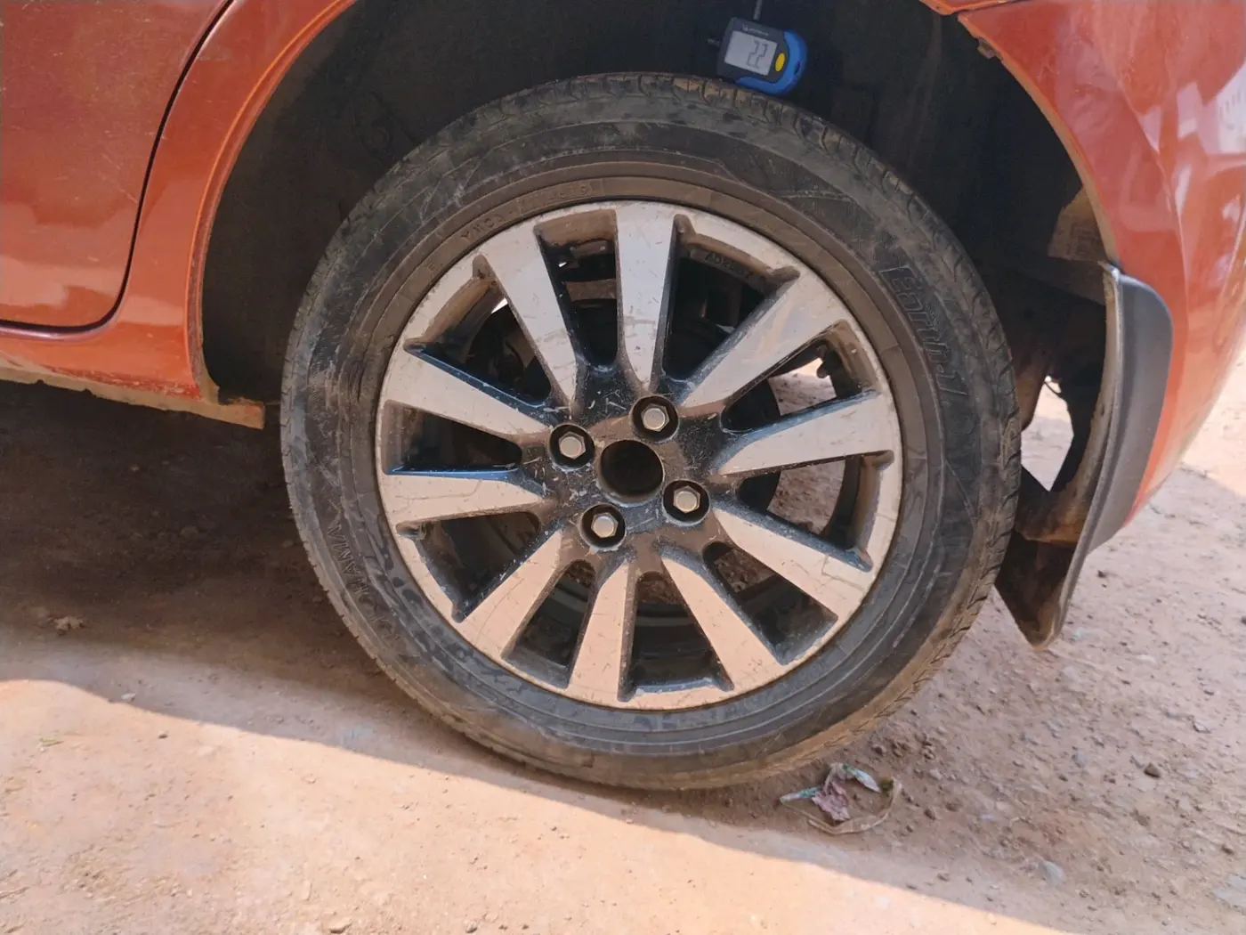 2014 Toyota Etios GD, Diesel, Manual, 1,08,872 km, tyre
