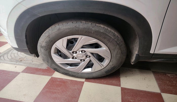 2023 Hyundai Creta E 1.5 DIESEL, Diesel, Manual, 33,590 km, tyre