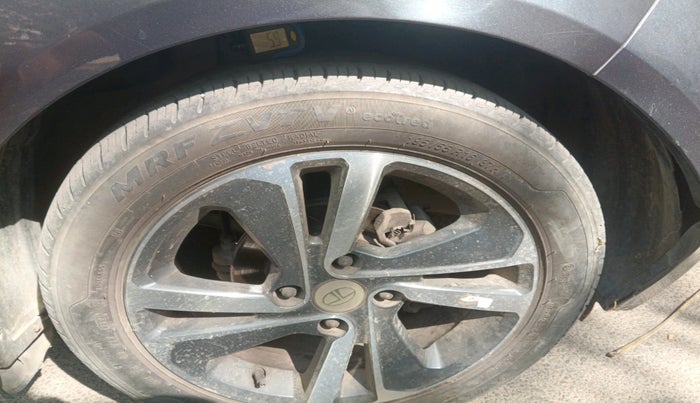 2021 Tata ALTROZ XZ PETROL, Petrol, Manual, 25,008 km, tyre