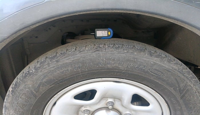 2018 Tata Hexa XE 4X2 7 STR, Diesel, Manual, 69,232 km, tyre