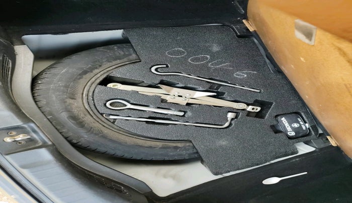 2017 Honda WR-V 1.2L I-VTEC VX MT, Petrol, Manual, 52,199 km, tyre