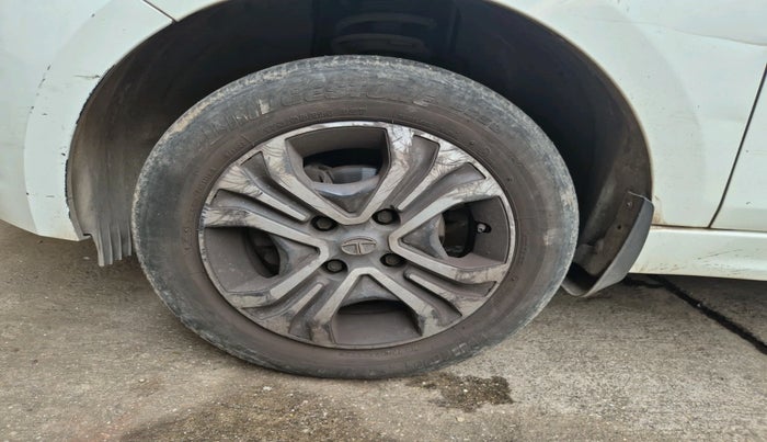 2022 Tata TIGOR XZ PLUS CNG, CNG, Manual, 60,000 km, tyre