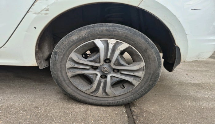 2022 Tata TIGOR XZ PLUS CNG, CNG, Manual, 60,000 km, tyre