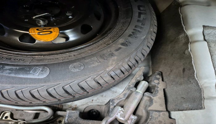 2022 Tata TIGOR XZ PLUS CNG, CNG, Manual, 60,000 km, tyre