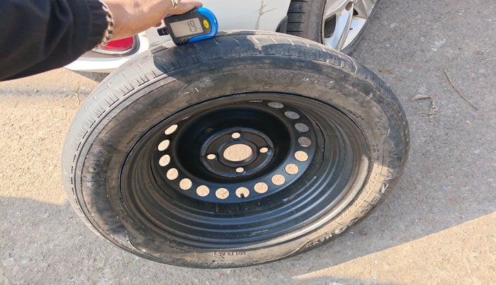 2017 Hyundai Grand i10 SPORTZ (O) 1.2 KAPPA VTVT, Petrol, Manual, 1,31,225 km, tyre