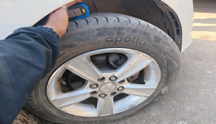 2017 Hyundai Grand i10 SPORTZ (O) 1.2 KAPPA VTVT, Petrol, Manual, 1,31,225 km, tyre