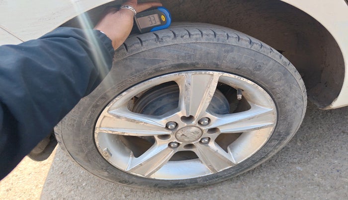 2017 Hyundai Grand i10 SPORTZ (O) 1.2 KAPPA VTVT, Petrol, Manual, 1,31,225 km, tyre