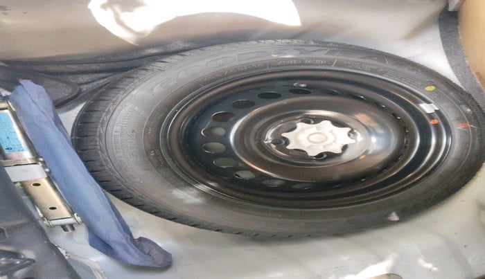 2016 Hyundai Grand i10 ASTA (O) AT 1.2 KAPPA VTVT, Petrol, Automatic, 85,491 km, tyre