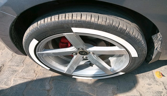 2015 Hyundai Elite i20 MAGNA 1.2, Petrol, Manual, 29,811 km, tyre