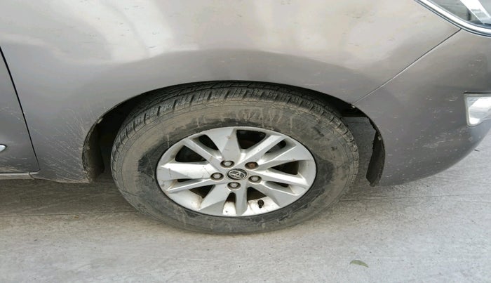 2018 Toyota Innova Crysta 2.4 VX 7 STR, Diesel, Manual, 95,601 km, tyre