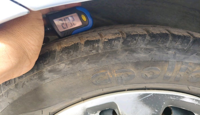 2011 Hyundai i10 MAGNA 1.2, Petrol, Manual, 79,244 km, tyre