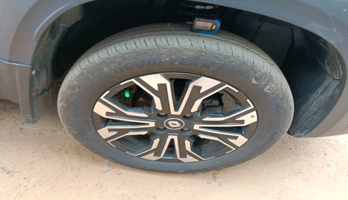 2023 Renault Kiger RXZ TURBO CVT, Petrol, Automatic, 33,668 km, tyre