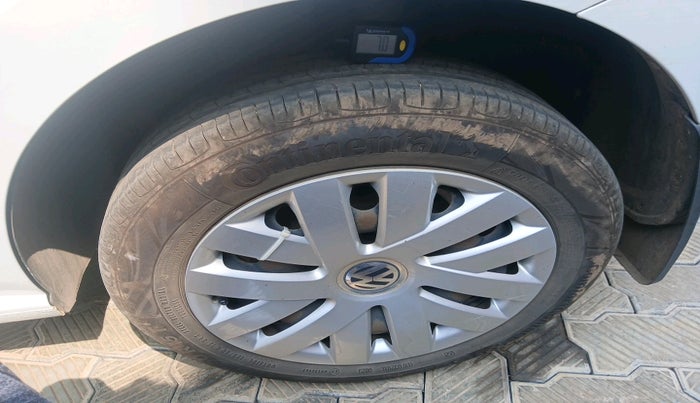 2013 Volkswagen Polo COMFORTLINE 1.2L PETROL, Petrol, Manual, 92,416 km, tyre